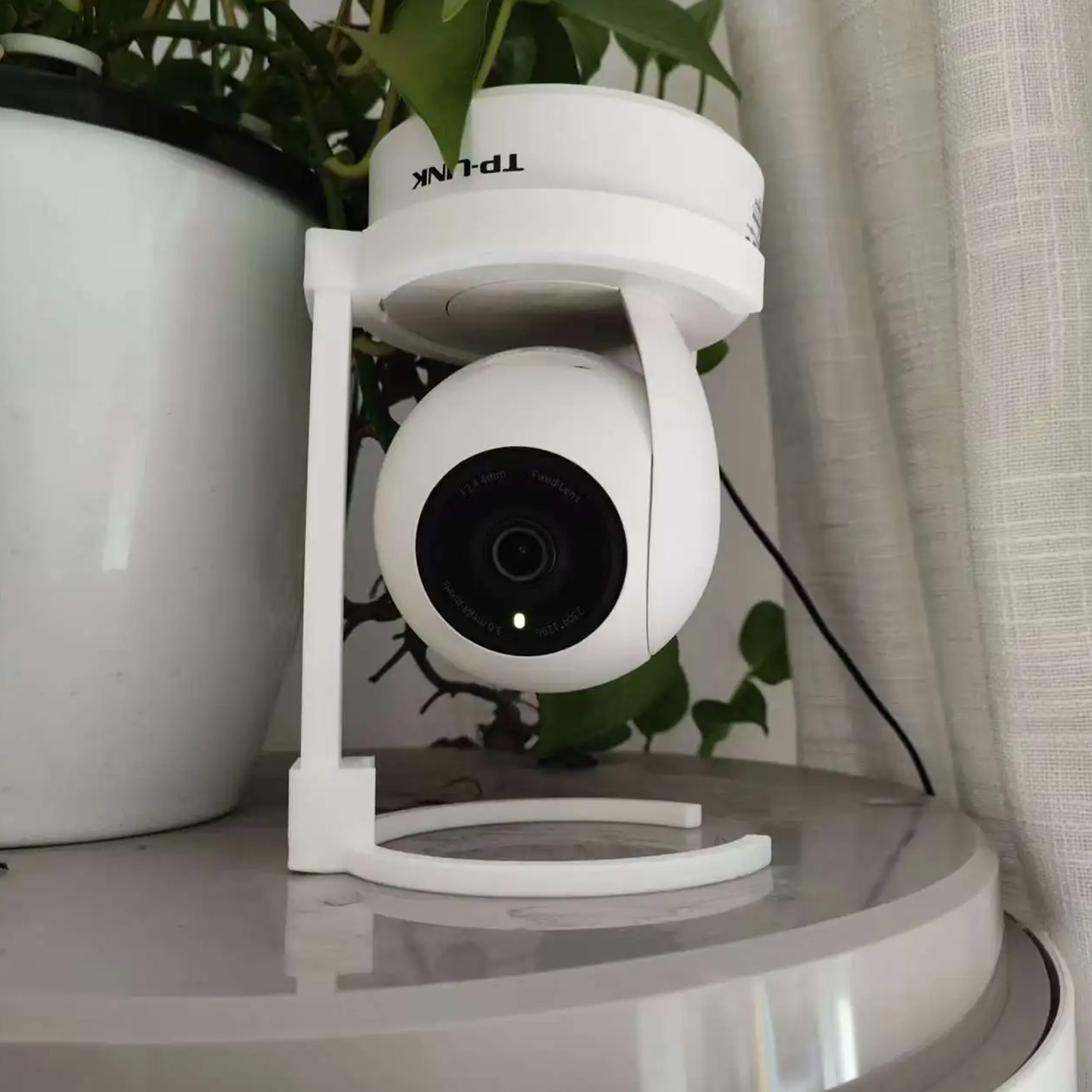 TP-Link 스마트 홈 보안 카메라용 거꾸로 거치는  - Eufy Camera E220 리뷰 및 가격